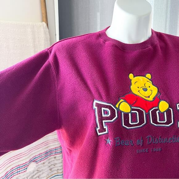 Disney Pooh Burgundy Fleece Crewneck Pullover Sweatshirt Unisex Size Medium - Picture 2 of 9